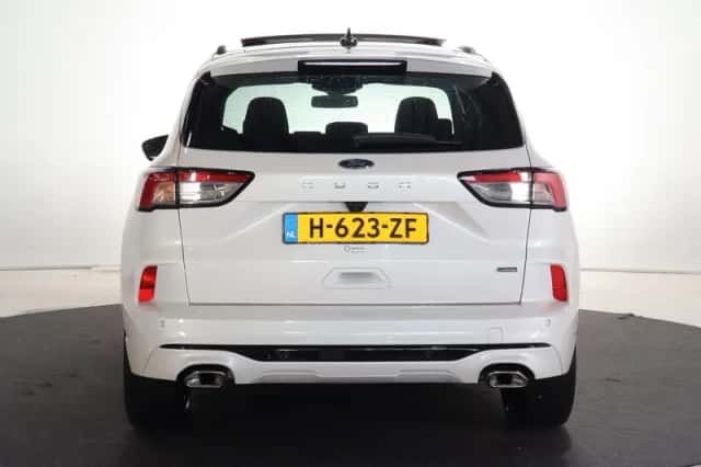 Ford Kuga (2020) thumbnail 4