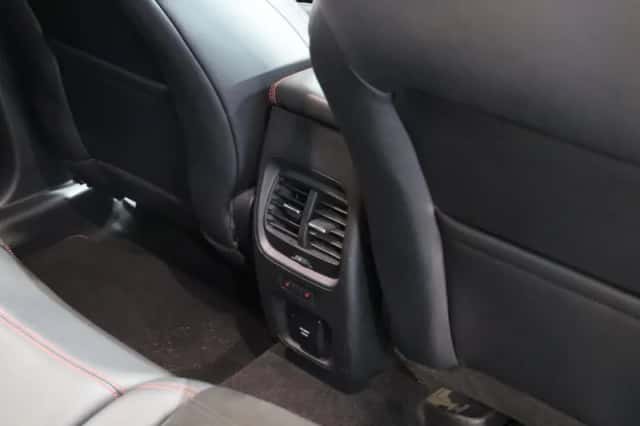 Ford Kuga (2020) thumbnail 9