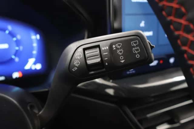 Ford Focus (2023) thumbnail 31