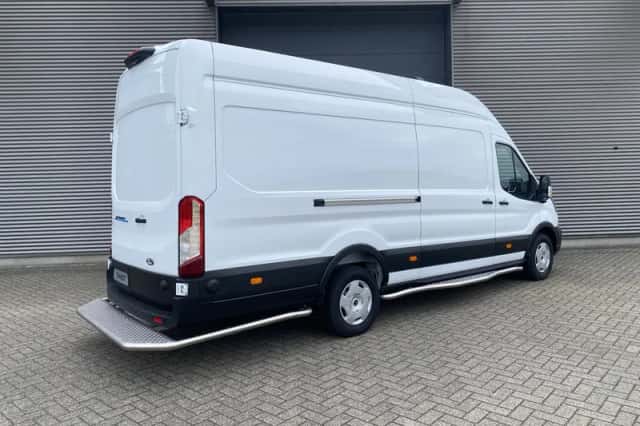 Ford E-Transit (2026) thumbnail 13