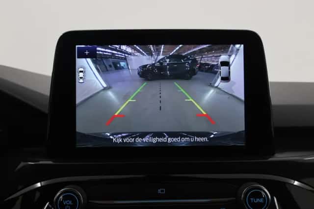 Ford Kuga (2022) thumbnail 17