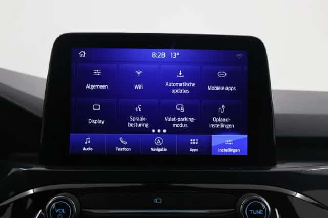 Ford Kuga (2022) thumbnail 24