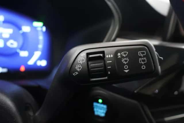 Ford Kuga (2022) thumbnail 34