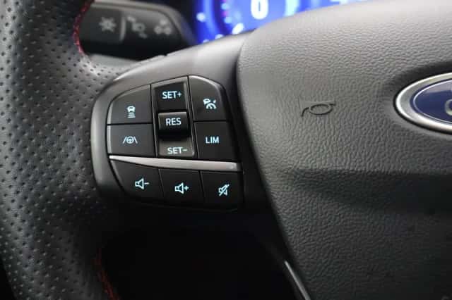 Ford Kuga (2022) thumbnail 35