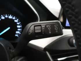 Ford Focus (2022) thumbnail 30