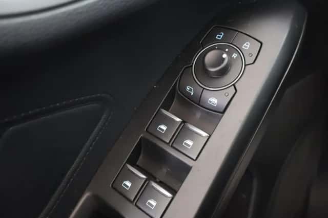Ford Focus (2022) thumbnail 35