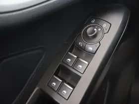 Ford Focus (2022) thumbnail 35