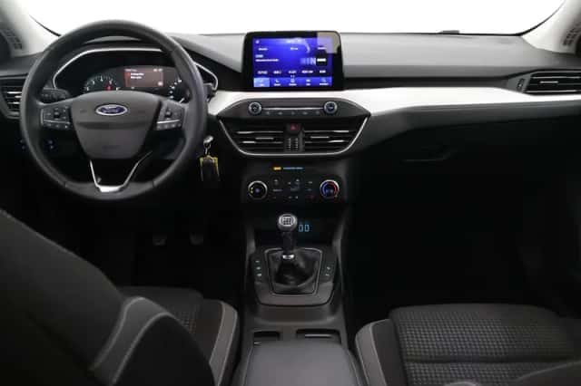 Ford Focus (2022) thumbnail 8