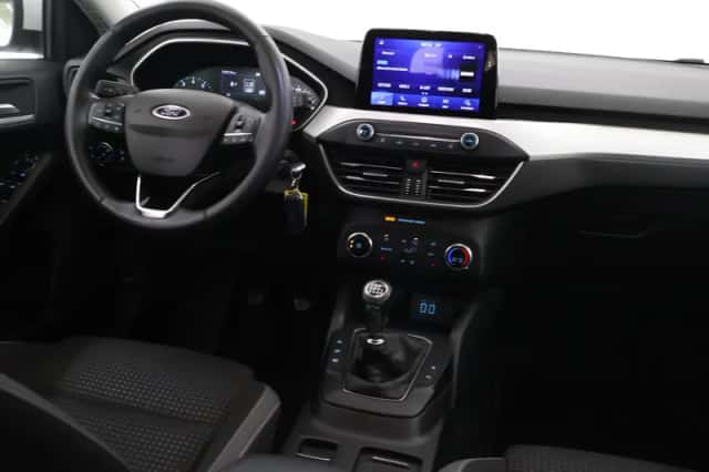 Ford Focus (2022) thumbnail 9
