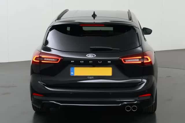 Ford Focus (2025) thumbnail 3