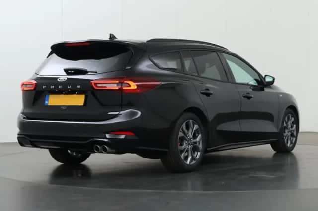 Ford Focus (2025) thumbnail 4