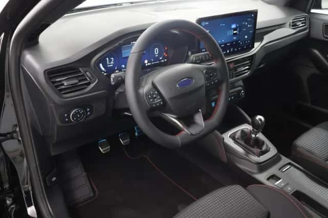 Ford Focus (2025) thumbnail 7