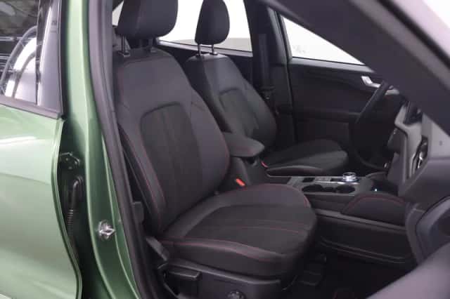 Ford Kuga (2026) thumbnail 10