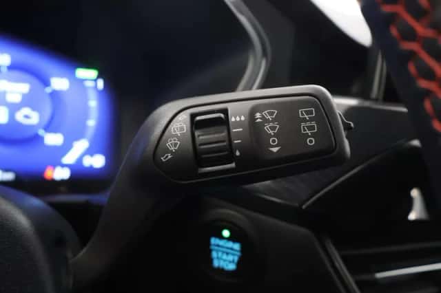 Ford Kuga (2023) thumbnail 33