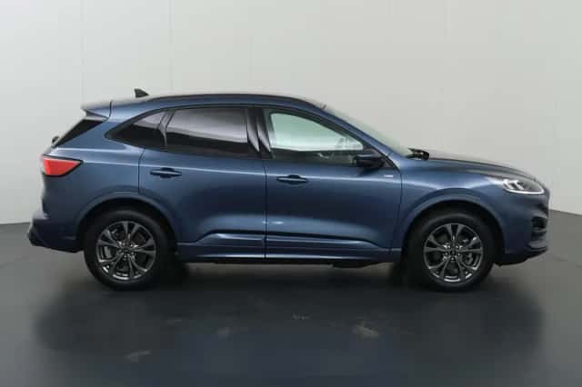 Ford Kuga (2023) thumbnail 6