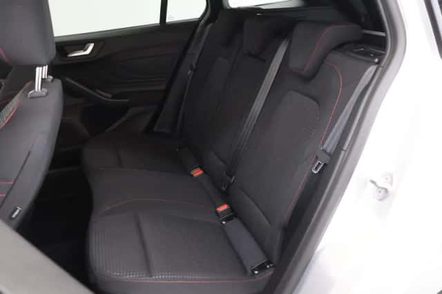 Ford Focus (2023) thumbnail 11