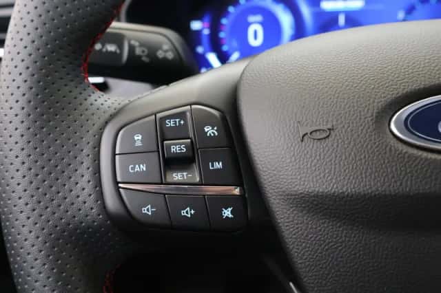 Ford Focus (2023) thumbnail 33