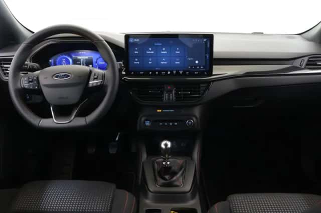 Ford Focus (2023) thumbnail 8
