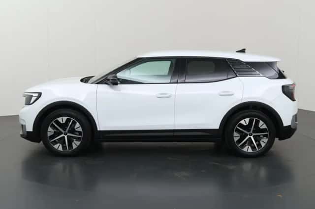 Ford Explorer (2025) thumbnail 5