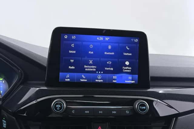 Ford Kuga (2022) thumbnail 18
