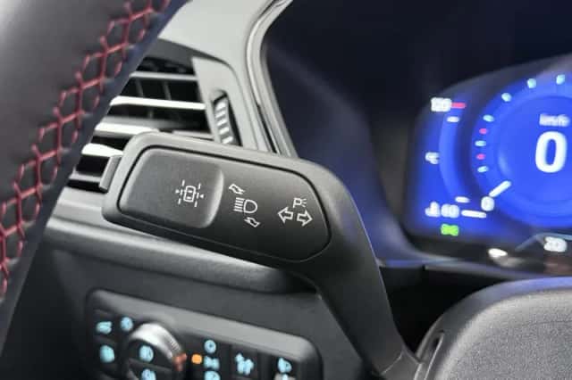 Ford Kuga (2022) thumbnail 34