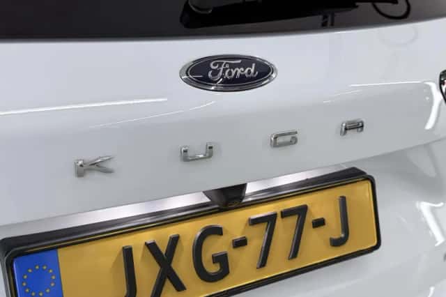 Ford Kuga (2022) thumbnail 39