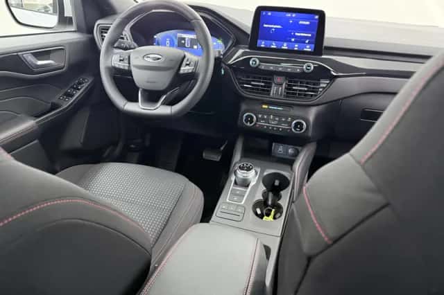 Ford Kuga (2022) thumbnail 9