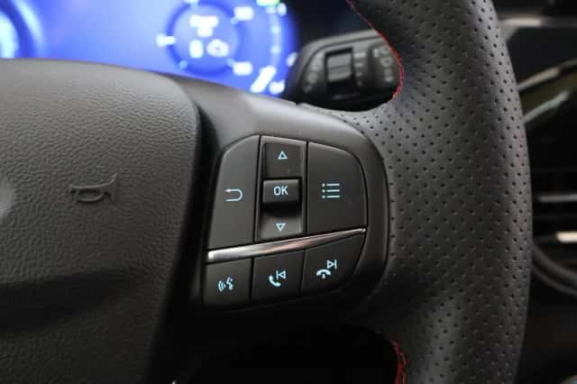 Ford Kuga (2023) thumbnail 31