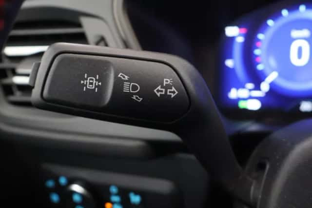 Ford Kuga (2023) thumbnail 34