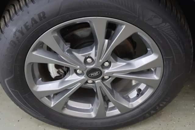 Ford Kuga (2023) thumbnail 43