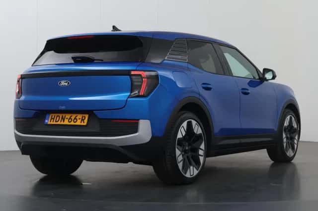 Ford Explorer (2025) thumbnail 2