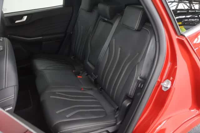 Ford Kuga (2023) thumbnail 11