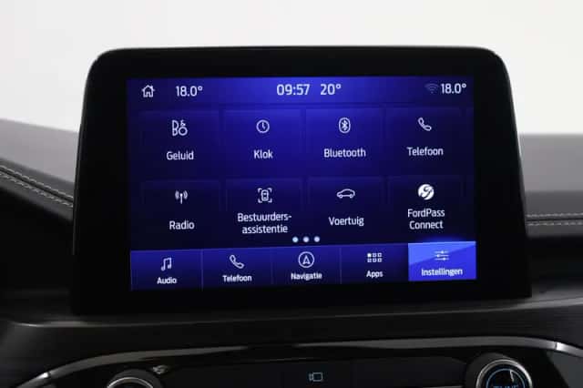 Ford Kuga (2023) thumbnail 21