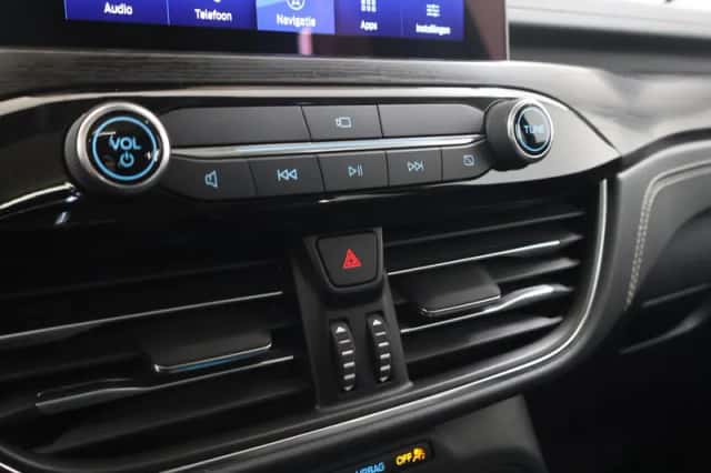 Ford Kuga (2023) thumbnail 26