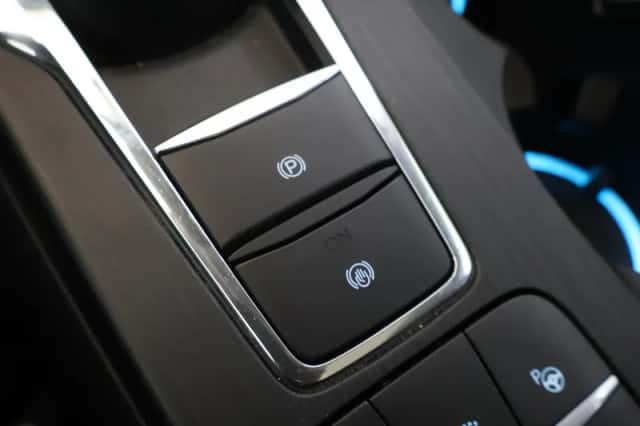 Ford Kuga (2023) thumbnail 30