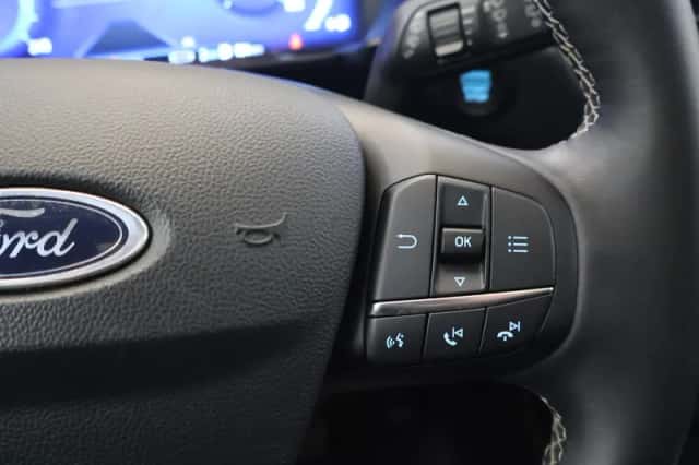 Ford Kuga (2023) thumbnail 33