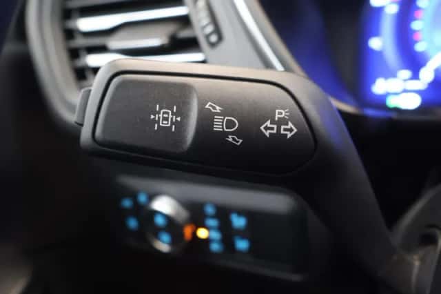 Ford Kuga (2023) thumbnail 36