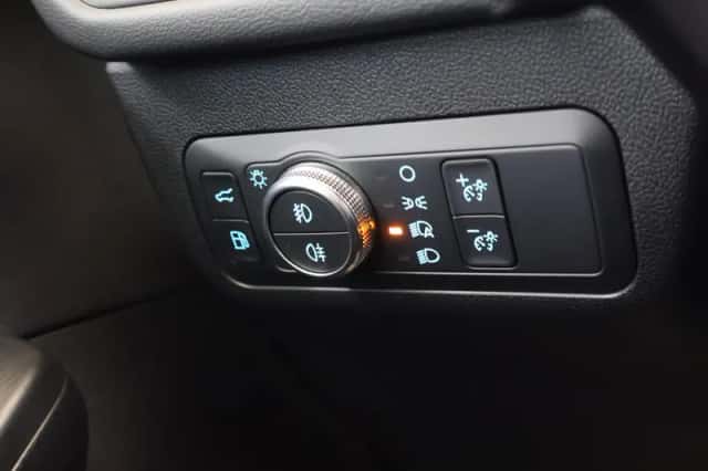 Ford Kuga (2023) thumbnail 37