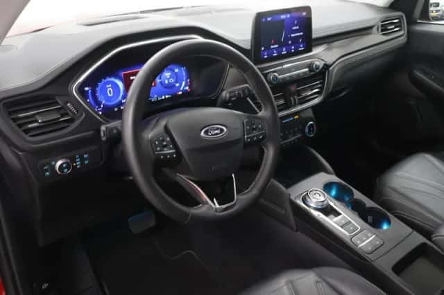 Ford Kuga (2023) thumbnail 7