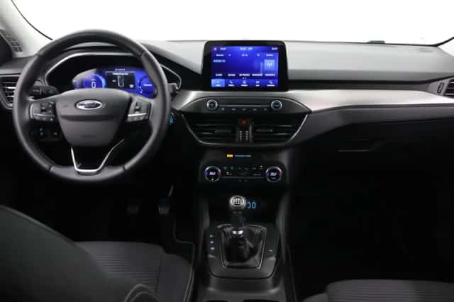 Ford Focus (2021) thumbnail 8
