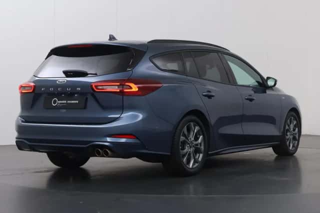 Ford Focus (2024) thumbnail 2