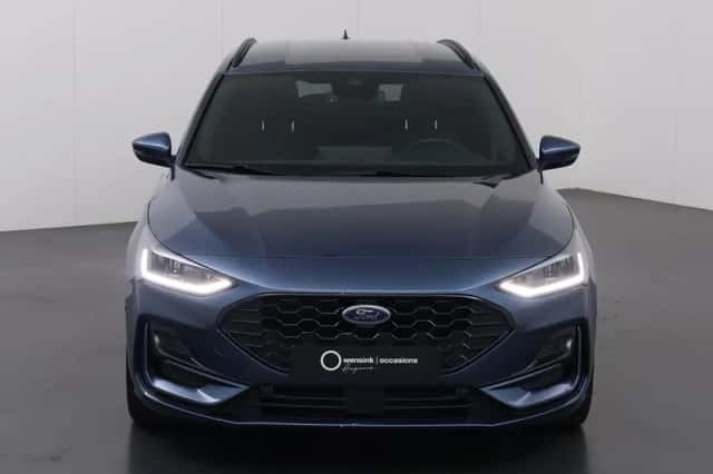 Ford Focus (2024) thumbnail 3