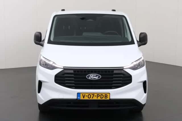 Ford Transit Custom (2024) thumbnail 3