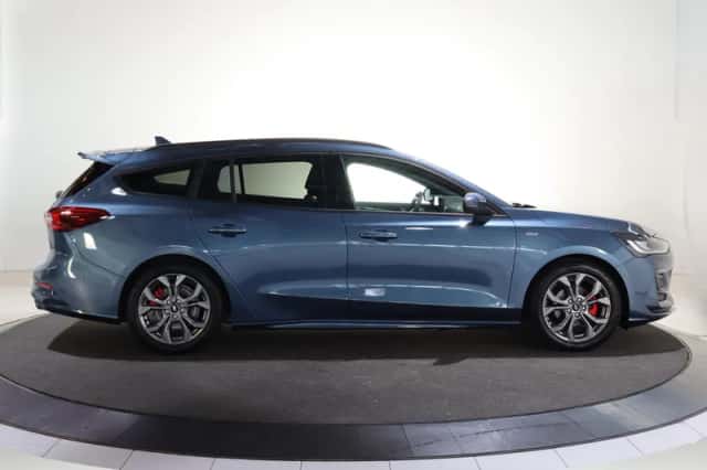 Ford Focus (2025) thumbnail 6