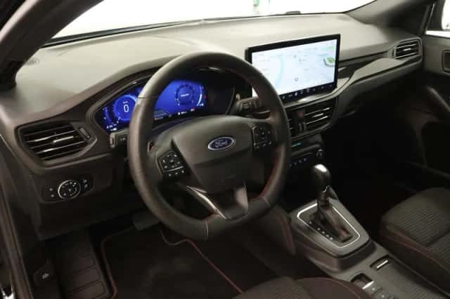 Ford Focus (2023) thumbnail 7