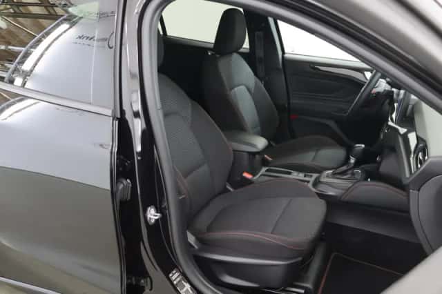 Ford Focus (2023) thumbnail 10