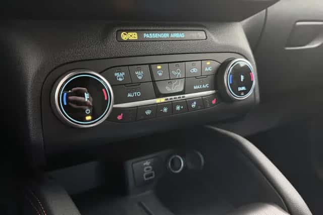 Ford Kuga (2023) thumbnail 27