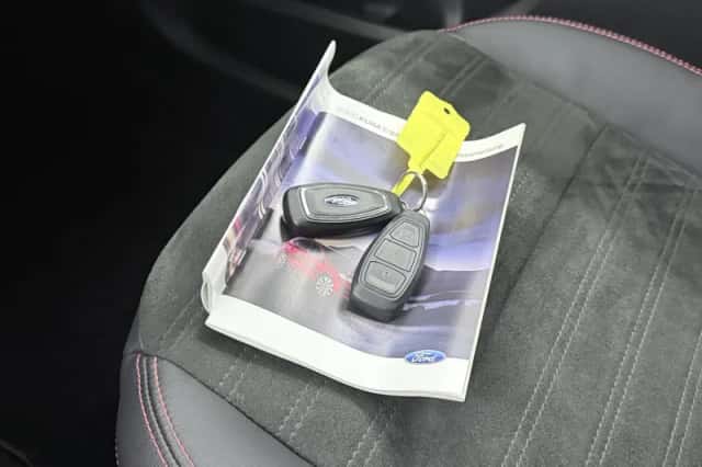 Ford Kuga (2023) thumbnail 31