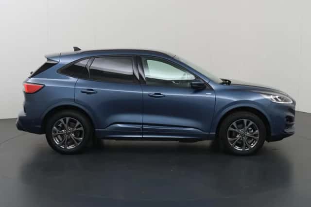 Ford Kuga (2023) thumbnail 6