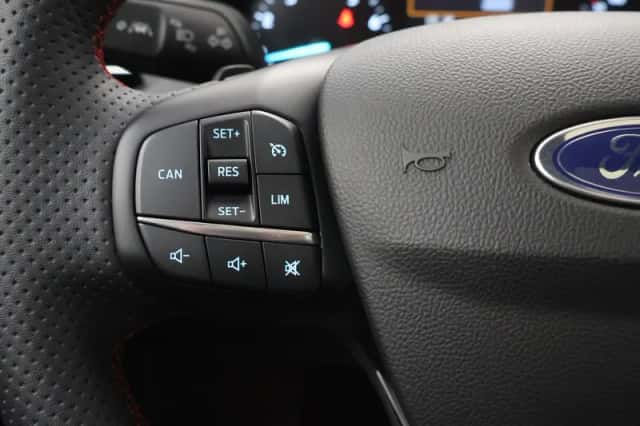 Ford Focus (2023) thumbnail 31